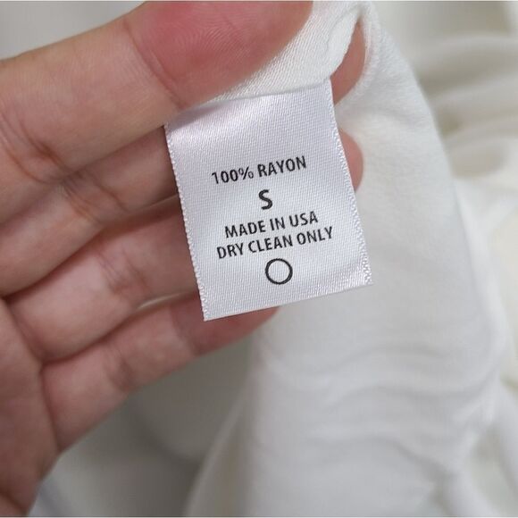 Roe + May White Mini Dress Size Small New With Tags - Picture 5 of 7